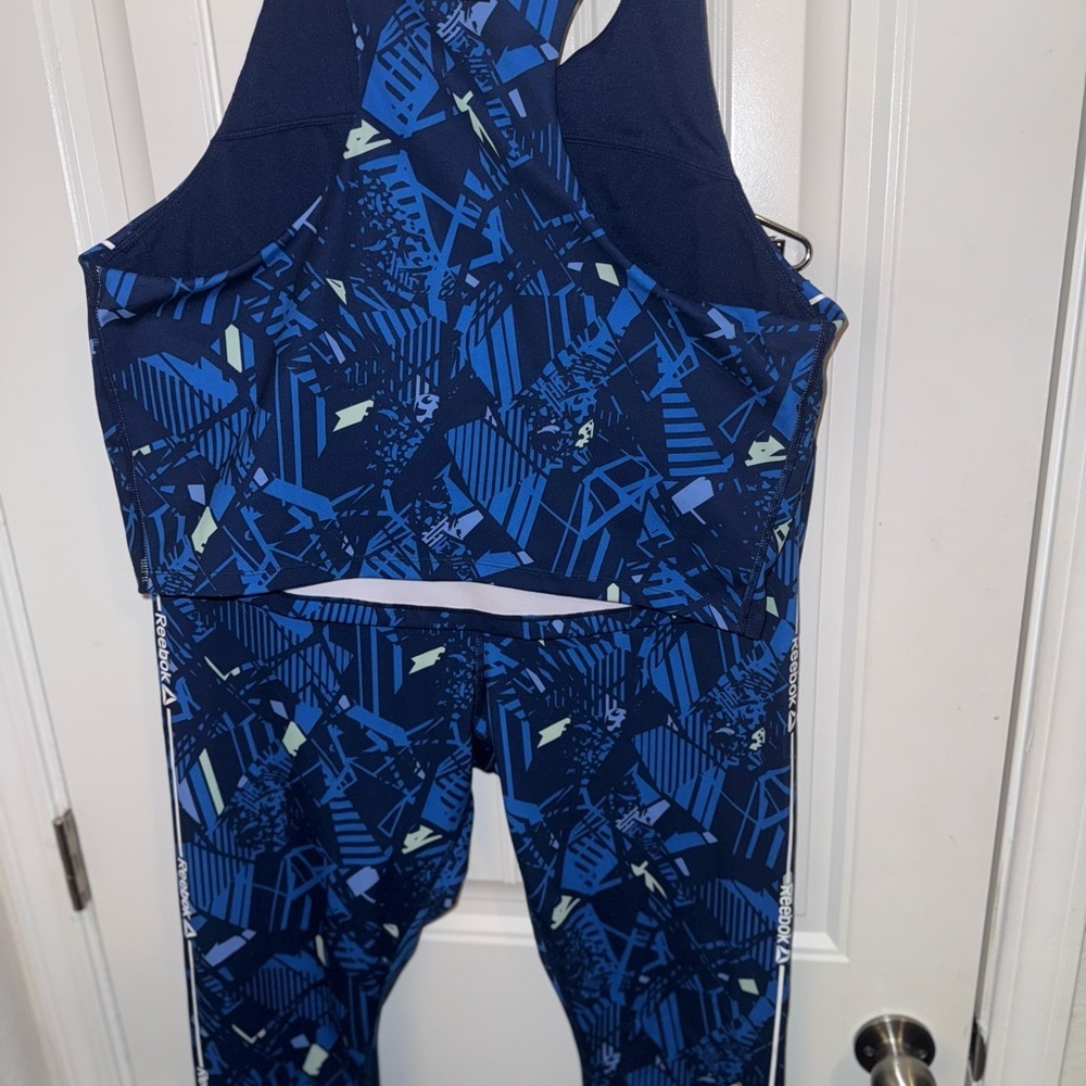 Reebok Blue Patterned Set - Picture 12 of 12